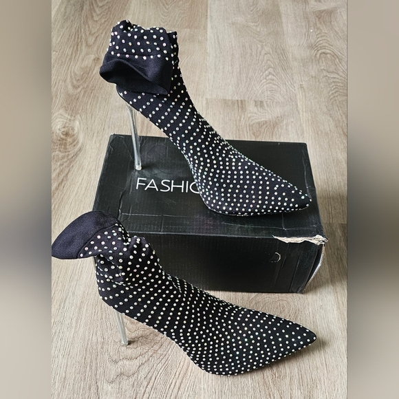 Size 10 Fashion Nova Black Rhinestone Sock Booties - Picture 5 of 10